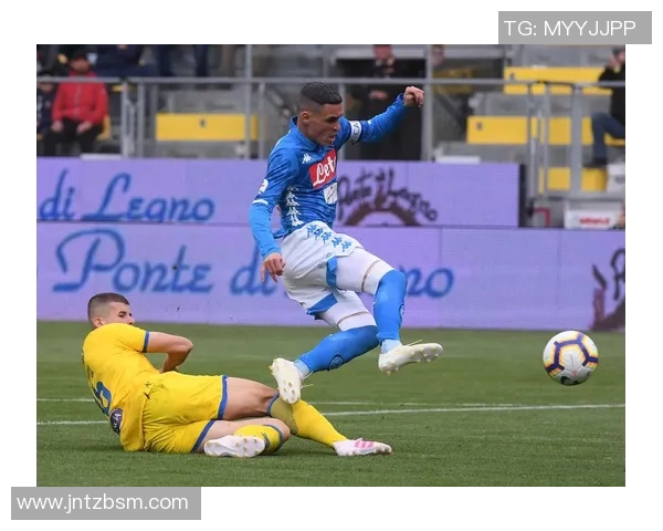 意甲豪门弗罗西诺内抢先晋级,欧联杯决赛将上演德比交锋 意甲豪门弗罗西诺内抢先晋级,欧联杯决赛将上演德比交锋