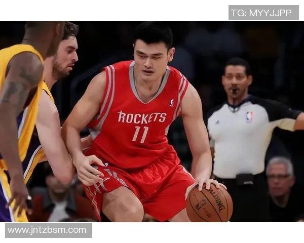 王强姚明携手共创篮球传奇展现中国体育新风貌